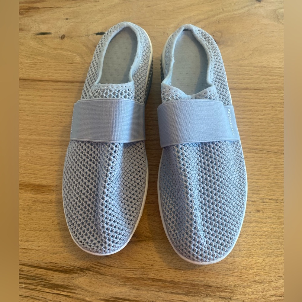 Fashion Women's Athletic‎ Slip on Shoes in Light Gray 11 New